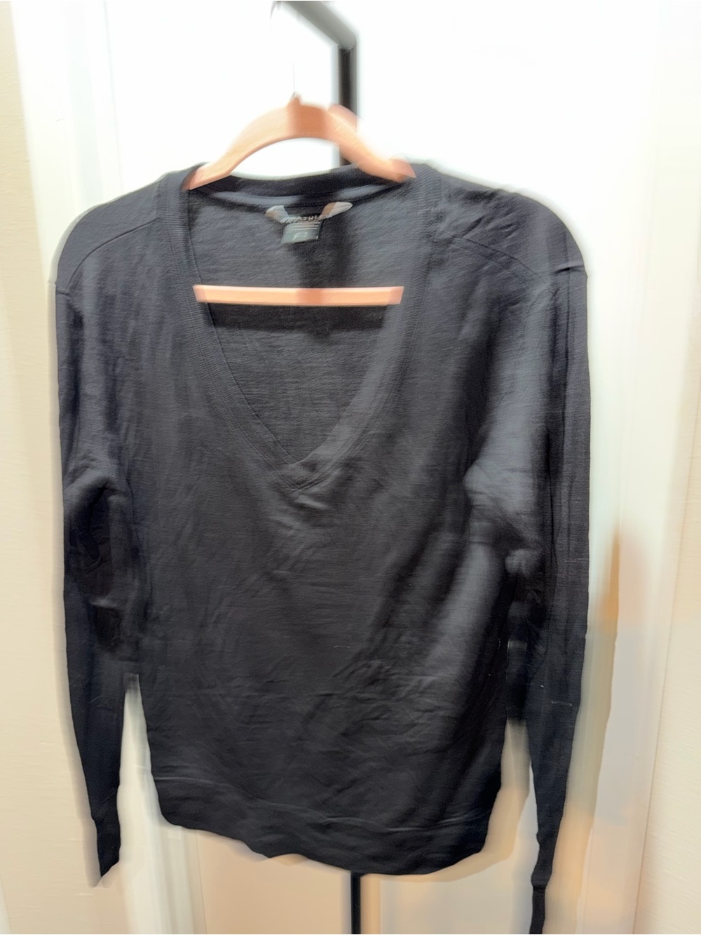 Athleta Sunrise V-Neck Sweatshirt Women’s Small Black Modal Long Sleeve Top
